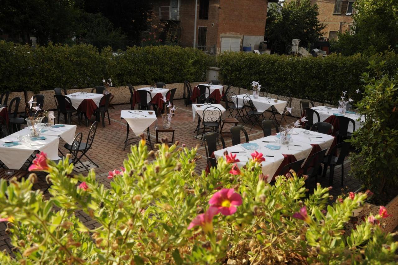 Lippo Hotel Emi מראה חיצוני תמונה
